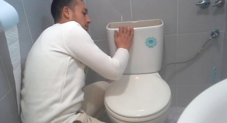 كيفية وقف بالوعة الحمام من التسرب؟